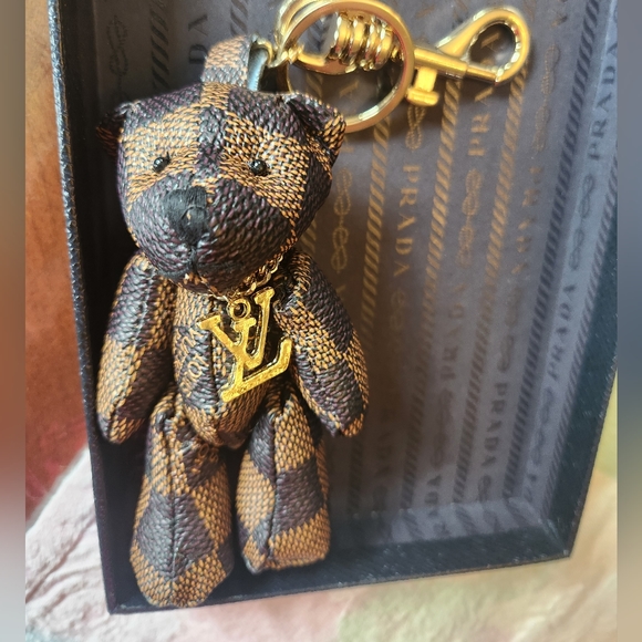 FASHION INSPIRED Accessories - FASHION TEDDY 🧸 BEAR KEYFOB/BAG CHARM (NOT ASSOCIATED WITH LOUIS-VUITTON).